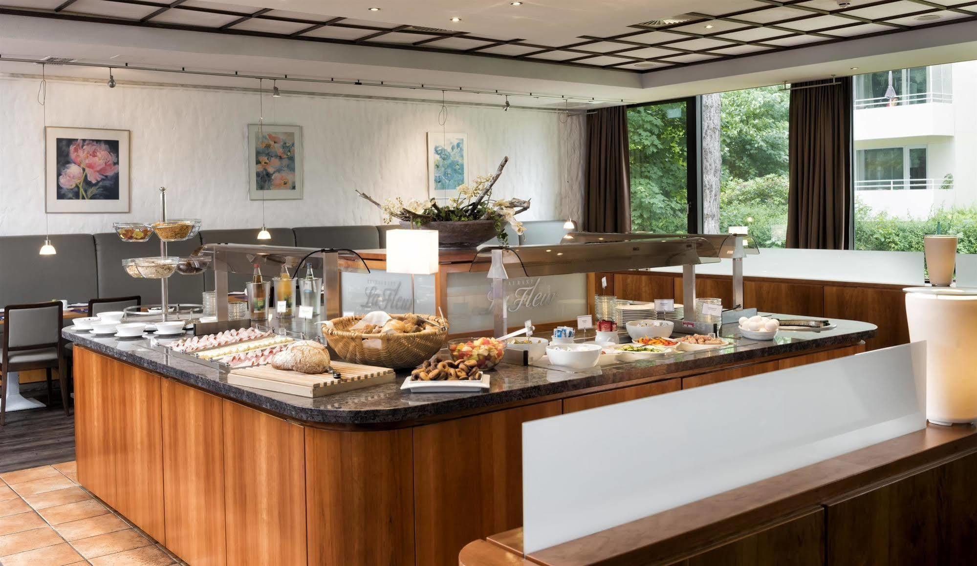 Hotel Essential By Dorint Bremen-Vahr Exterior foto
