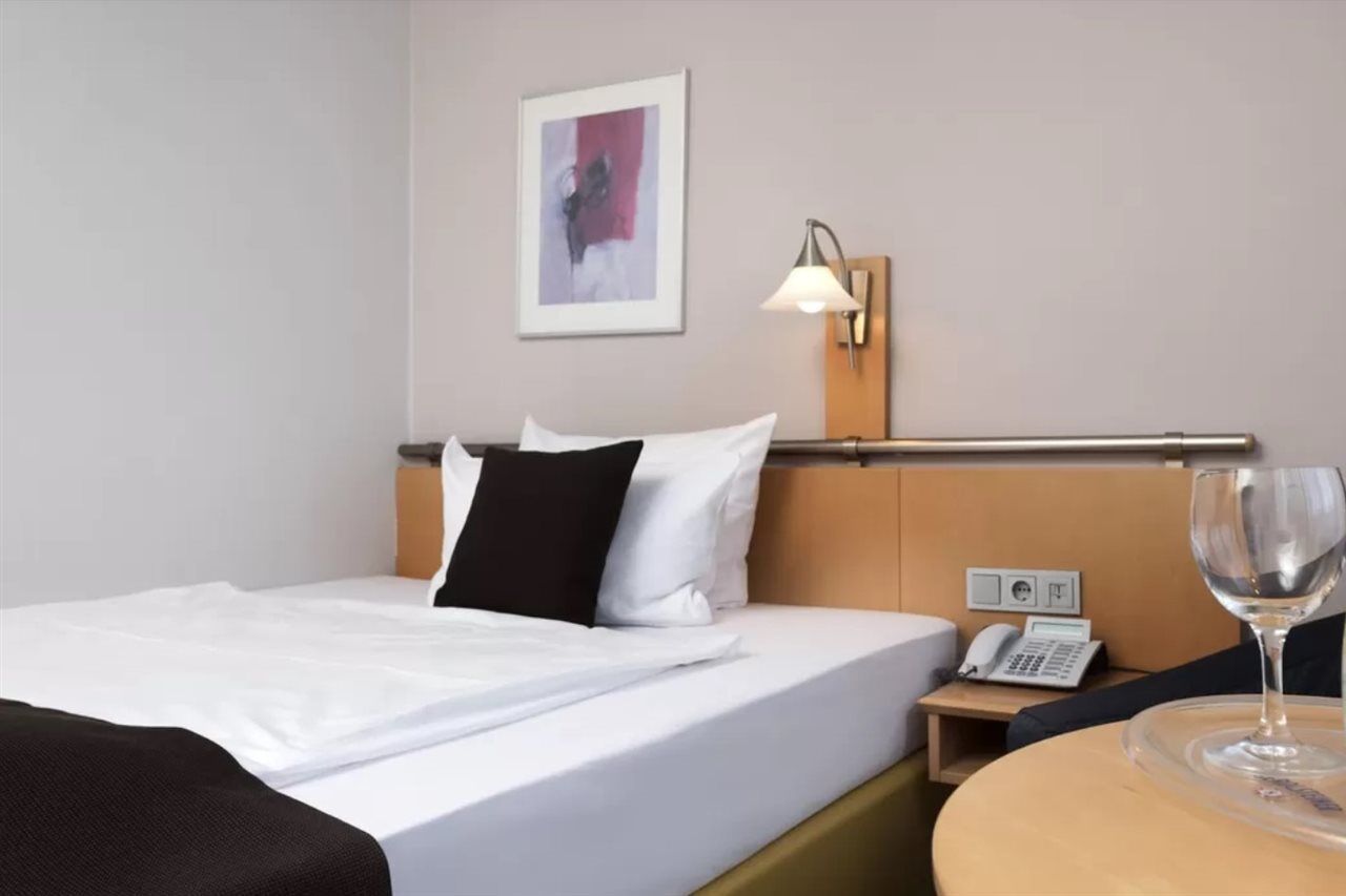 Hotel Essential By Dorint Bremen-Vahr Exterior foto
